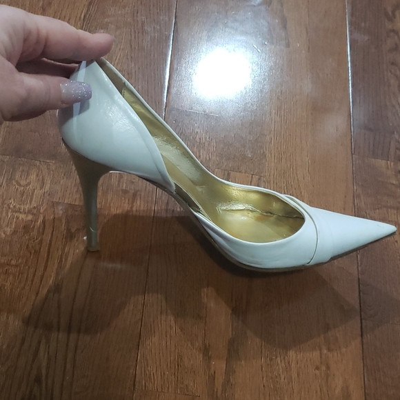 Shoes - Picture 4 of 4